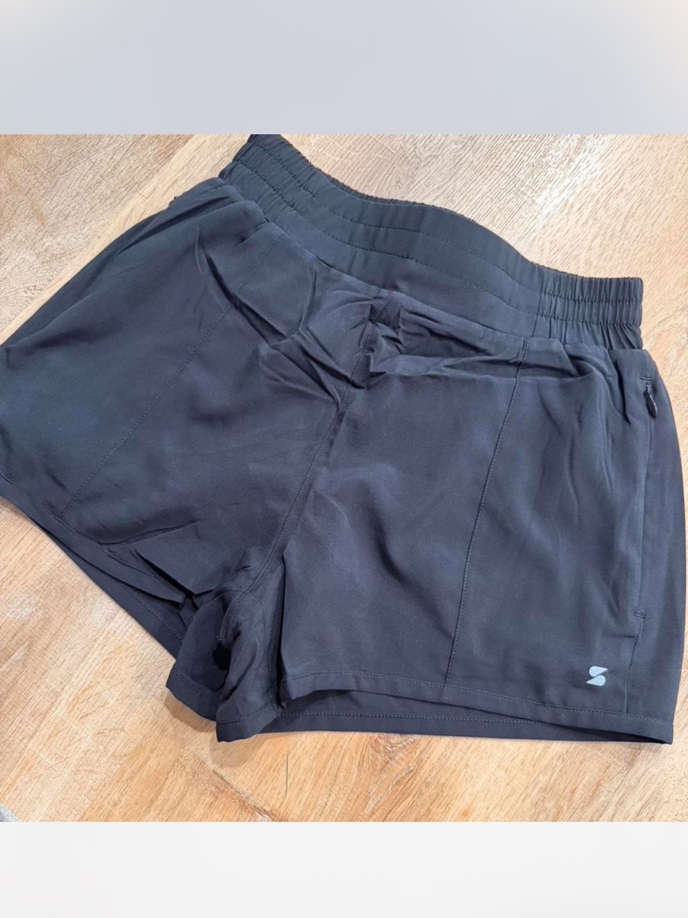 Girls Youth size large 
black athletic shorts 

never worn. brand new with tags!